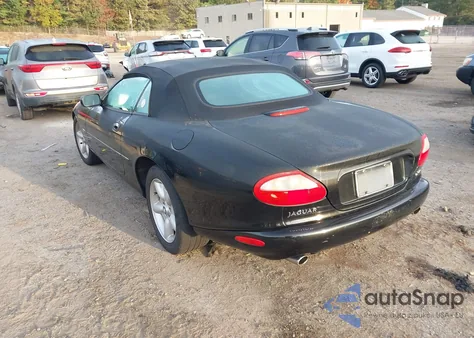 1999 Jaguar Xk8 z USA, uszkodzony, nr VIN SAJGX2043XC039751